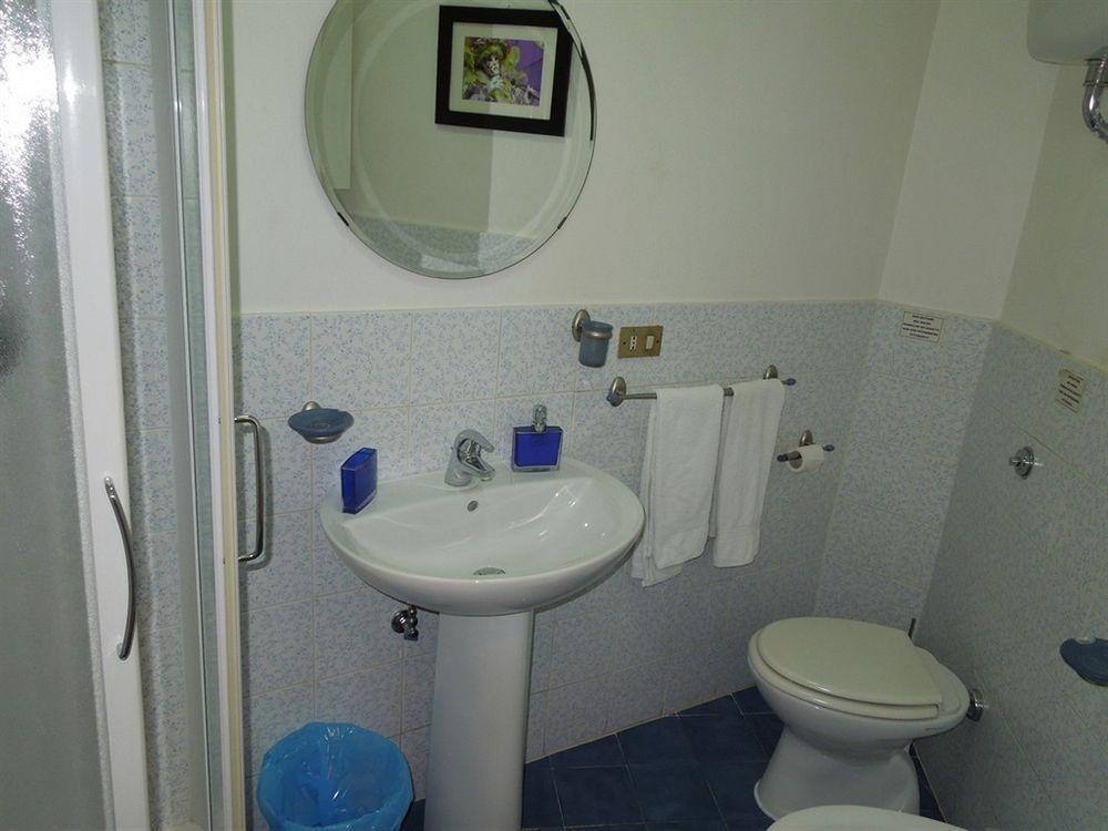 Regina Suite Naples Extérieur photo
