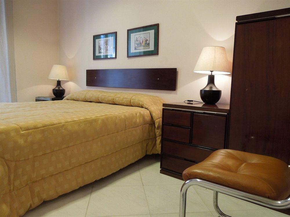 Regina Suite Naples Extérieur photo
