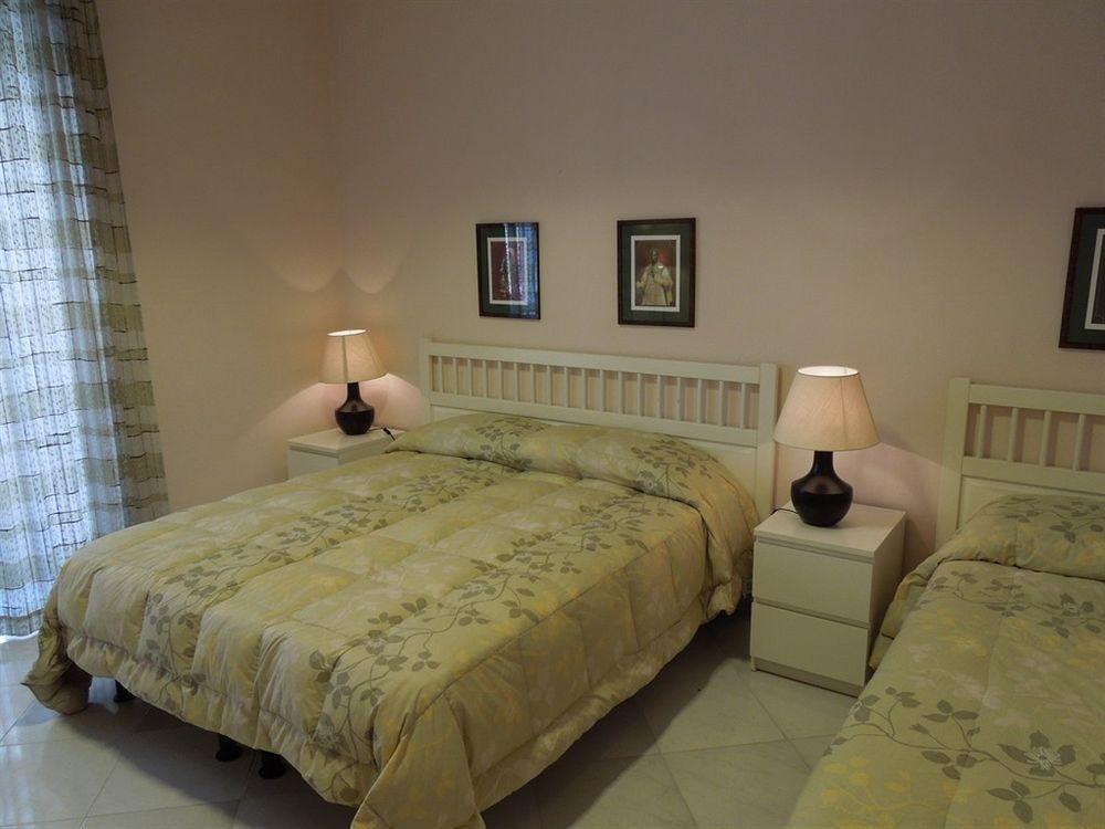 Regina Suite Naples Extérieur photo