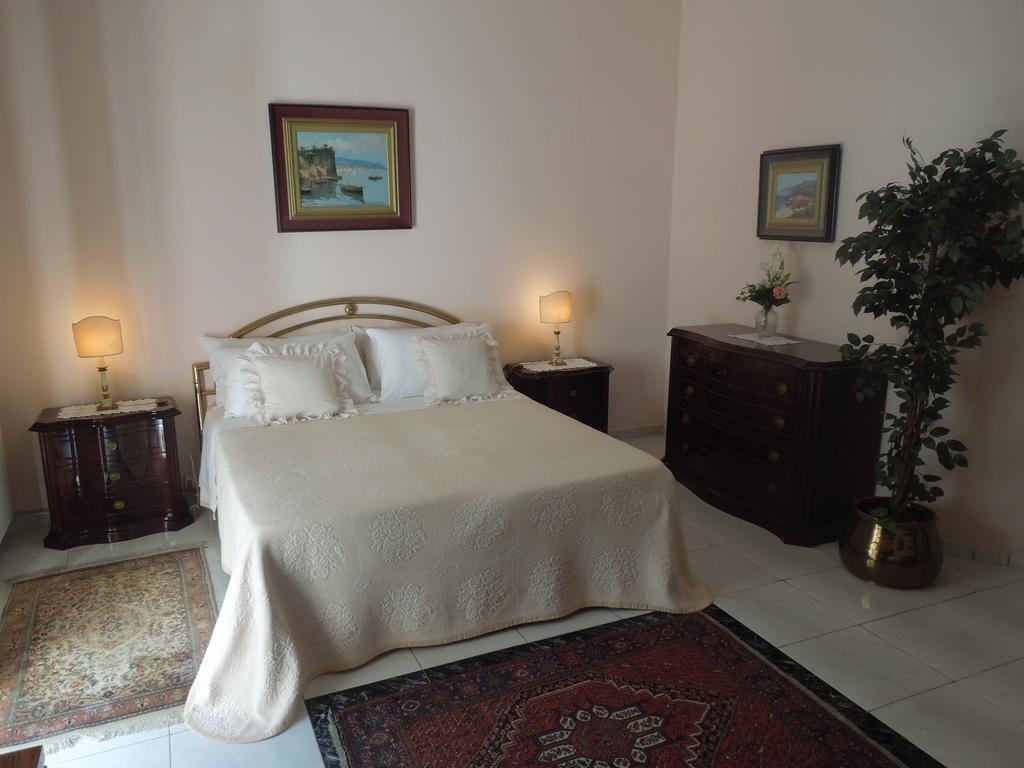 Regina Suite Naples Extérieur photo