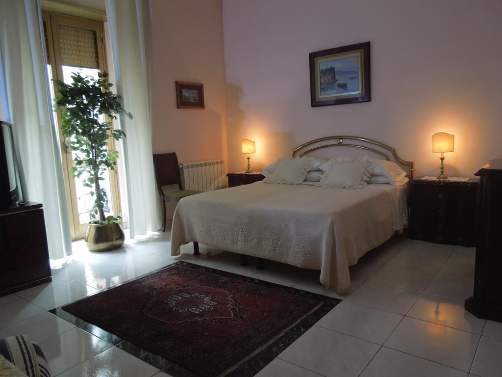 Regina Suite Naples Extérieur photo